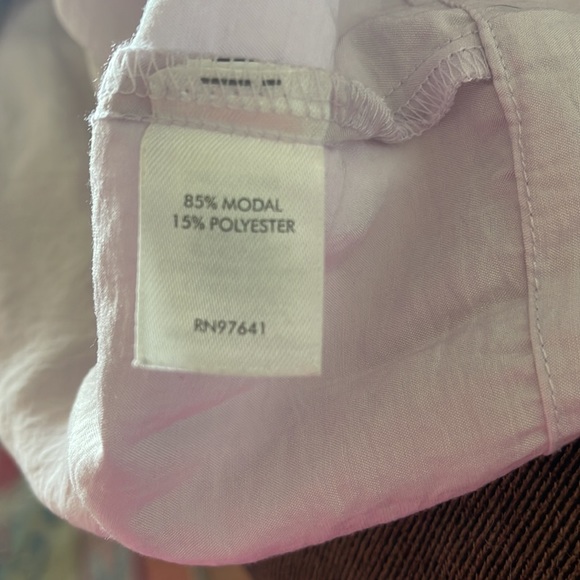 J. Jill Lavender Boat Neck Detail Cotton Linen Blend Button Shirt gently used - Picture 3 of 3